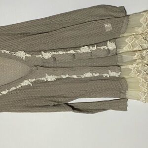 Tan/Cream cardigan